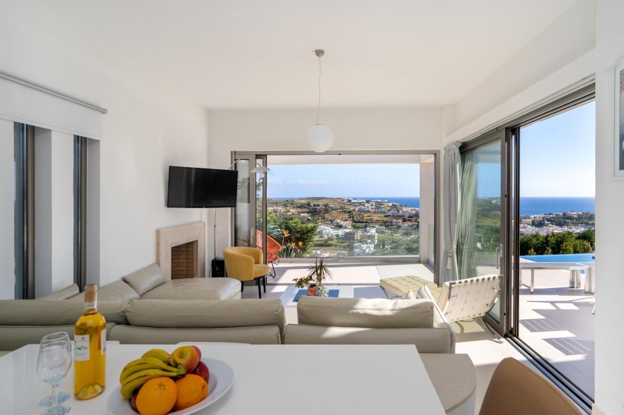 Sea View * Αγία Πελαγία (Κρήτη)