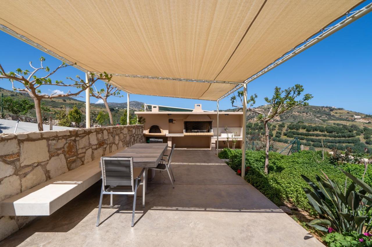 Sea View Villa *