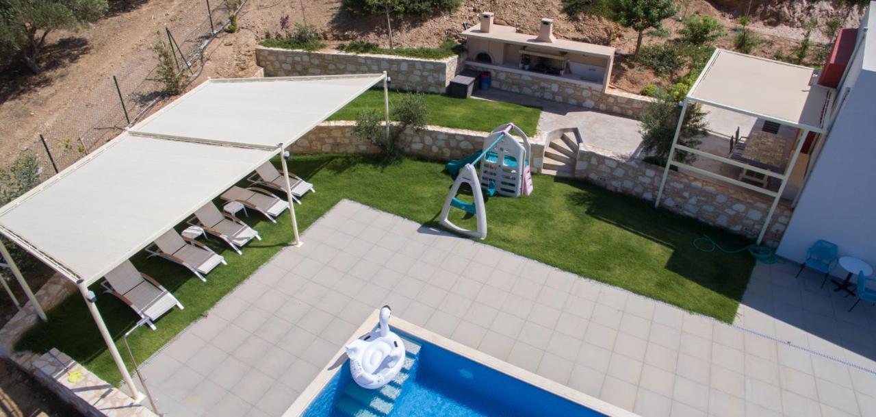 Sea View Villa *